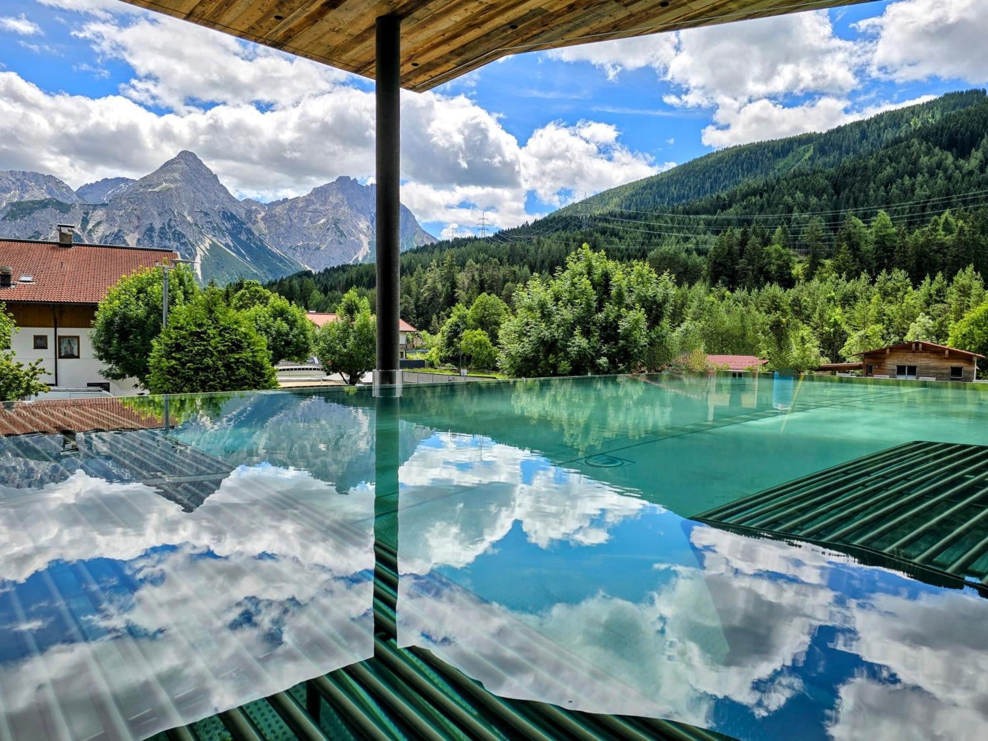 Alpen Laerchenhof Aparthotel Lermoos